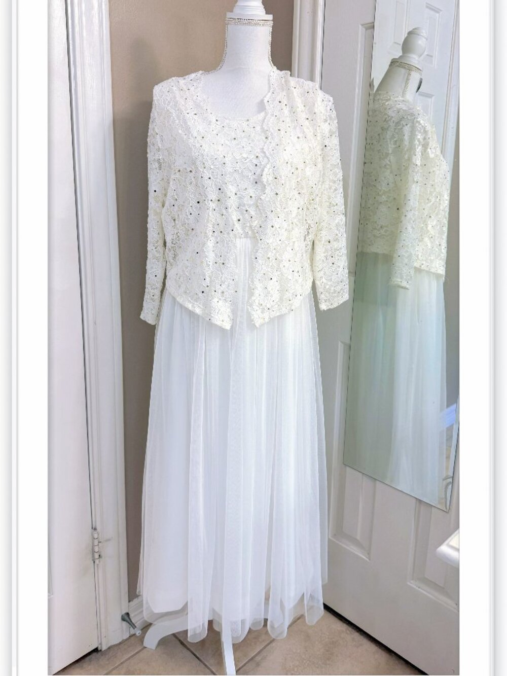 Lace dress with blouse off white sparkling flower size PL